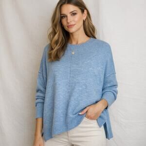 Vince Camuto Blue Crewneck M Oversized Sweater Side Slit Preppy Cozy